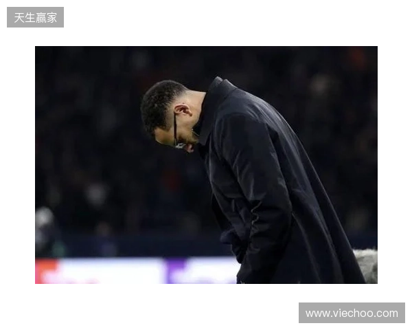 邮报：切尔西部分球员对罗塞尼尔的战术指示感到困惑